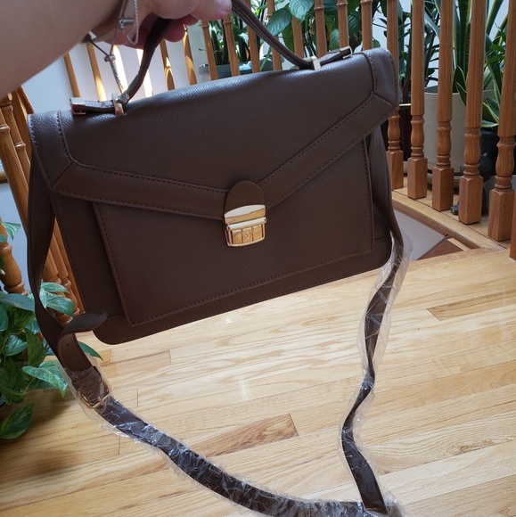 Forever 21 Handbags - FOREVER 21 Brown Satchel